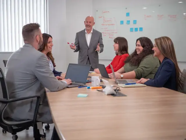 Steve Lowisz leading a working session with a bank leadership team